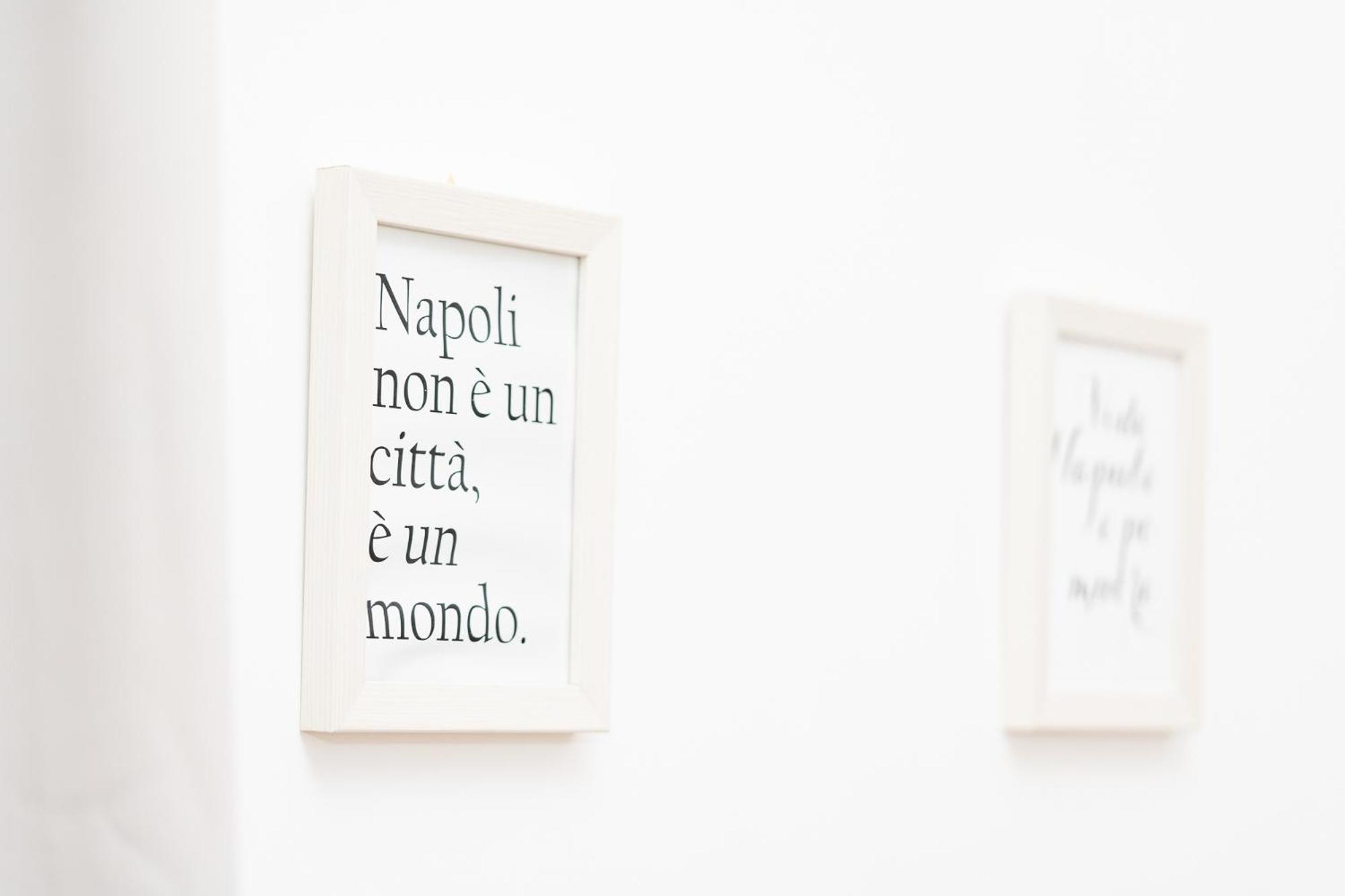 Home Smart Rent Appartamento Nei Pressi Di Via Toledo 2 Camere Da Letto Napoli Eksteriør bilde